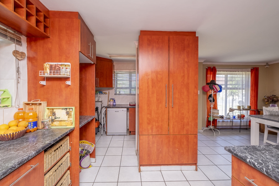 4 Bedroom Property for Sale in Bonnie Brae Western Cape